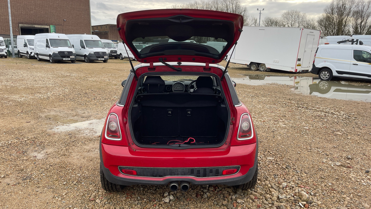 Hatchback MINI COOPER COOPER S: foto 10 Hatchback MINI COOPER COOPER S: foto 10