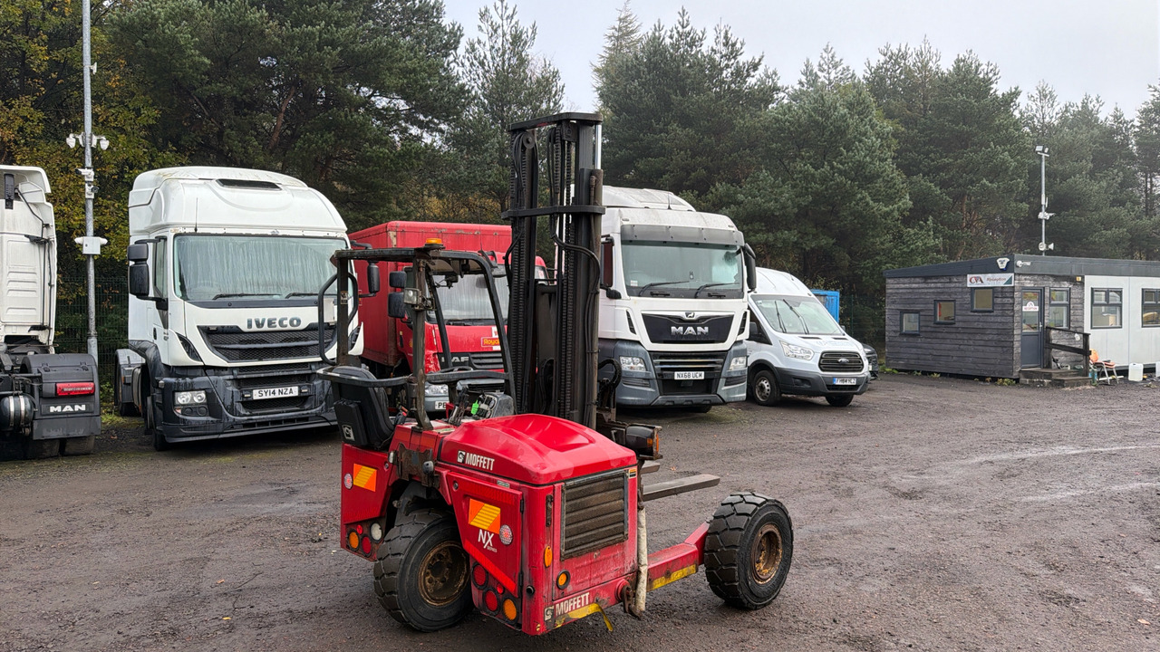 MOFFETT M4 20.3 - Carretilla elevadora transportable: foto 3 MOFFETT M4 20.3 - Carretilla elevadora transportable: foto 3