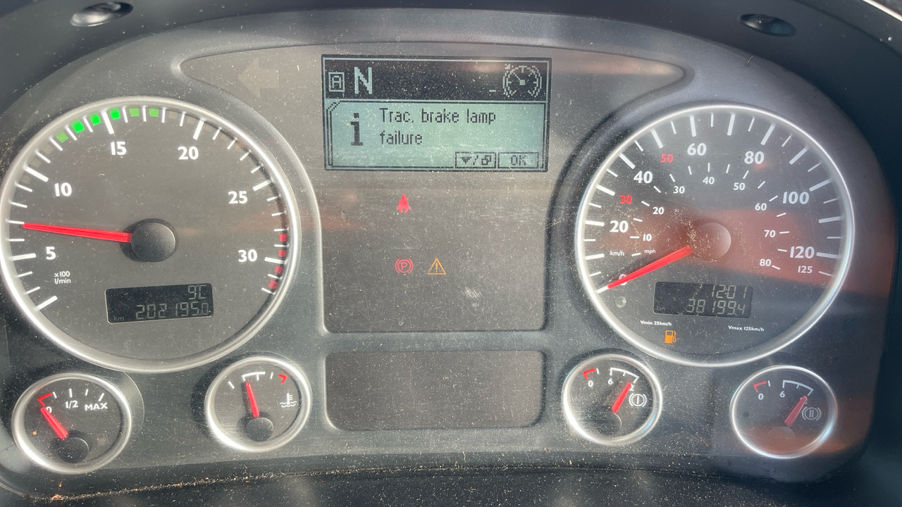 Camión caja cerrada Man TGL 12.180: foto 6