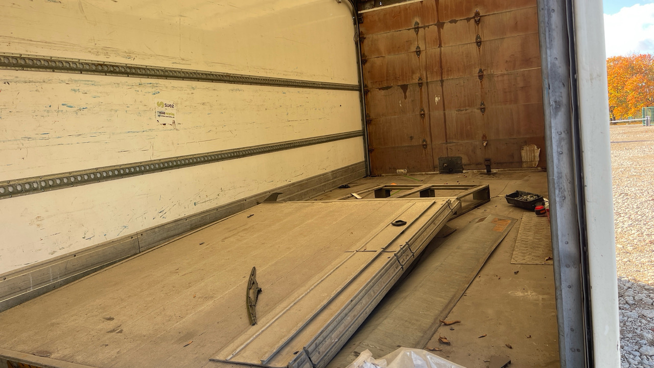 Camión caja cerrada Man TGL 12.180: foto 18