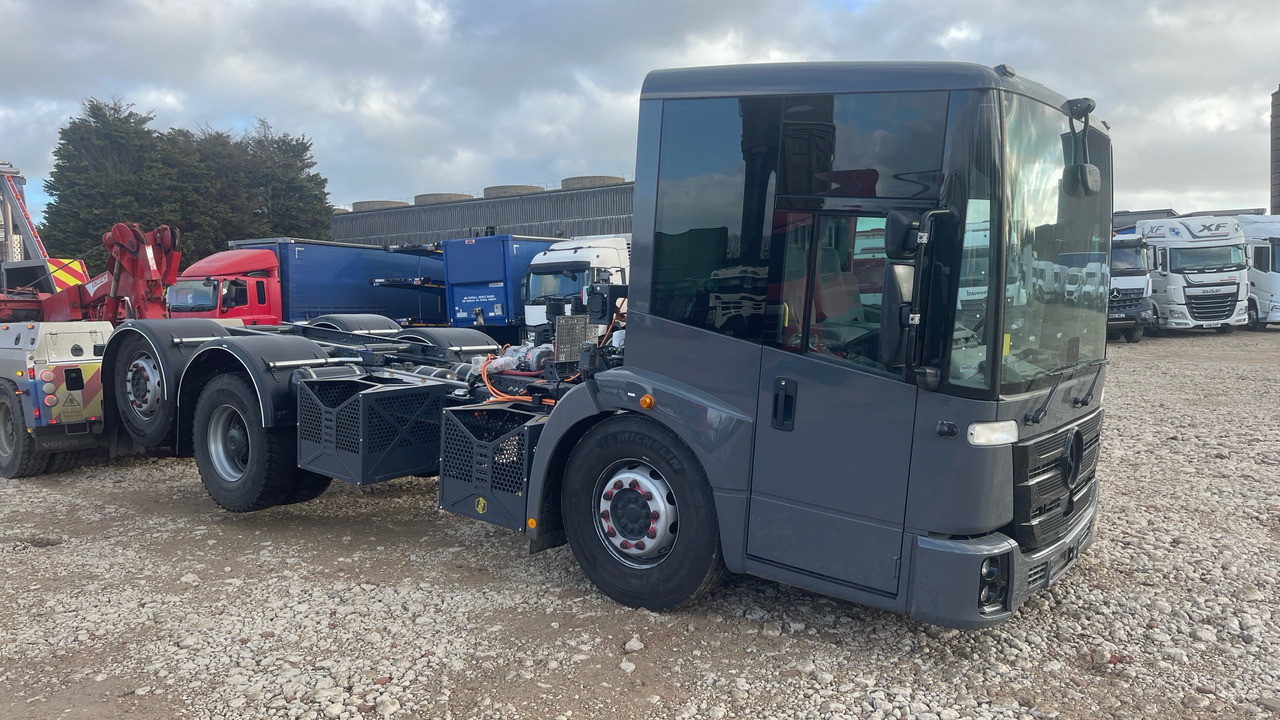 Mercedes-Benz Econic - Camión chasis: foto 2 Mercedes-Benz Econic - Camión chasis: foto 2