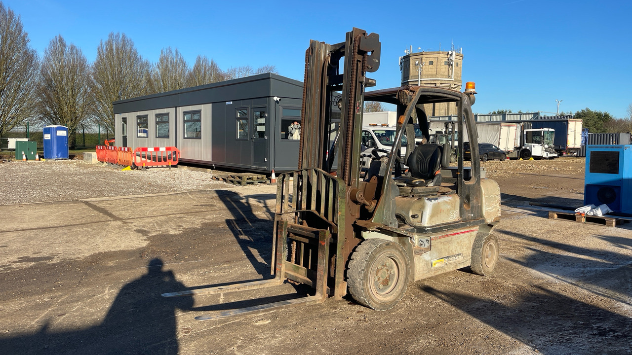 NISSAN G1D2A30Q - Otros maquinaria: foto 1 NISSAN G1D2A30Q - Otros maquinaria: foto 1