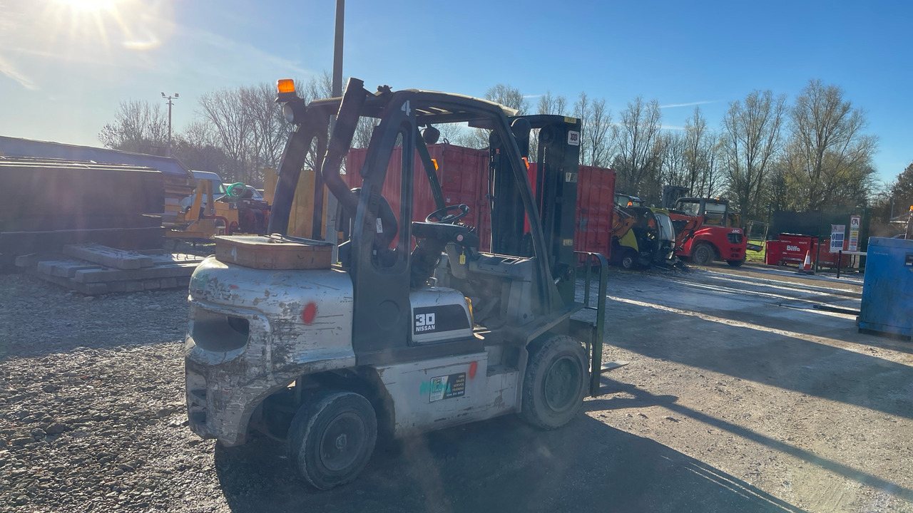 NISSAN YG1D2A300 - Otros maquinaria: foto 3 NISSAN YG1D2A300 - Otros maquinaria: foto 3