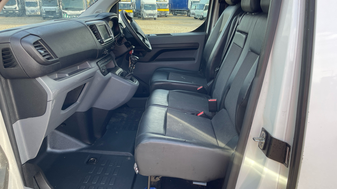 Furgón PEUGEOT EXPERT: foto 9