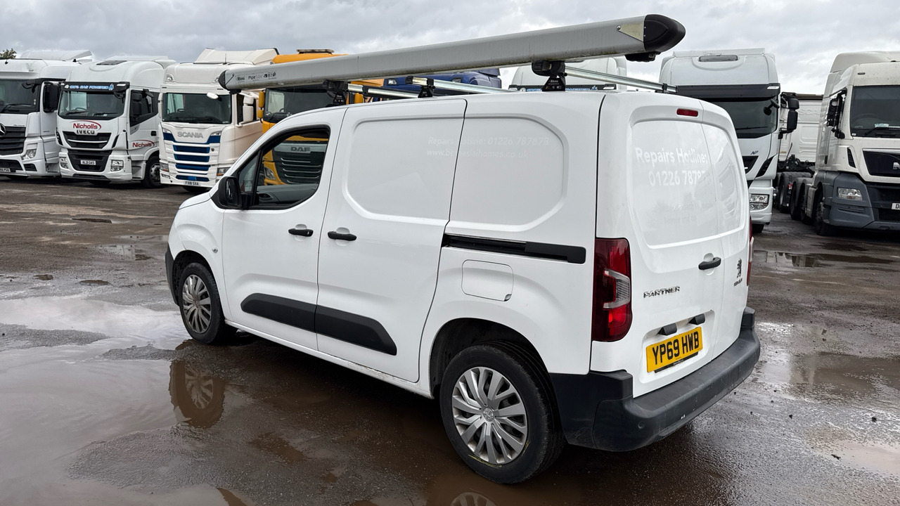 PEUGEOT PARTNER 1000 1.5 BlueHDi 100PS - Furgoneta pequeña: foto 3 PEUGEOT PARTNER 1000 1.5 BlueHDi 100PS - Furgoneta pequeña: foto 3