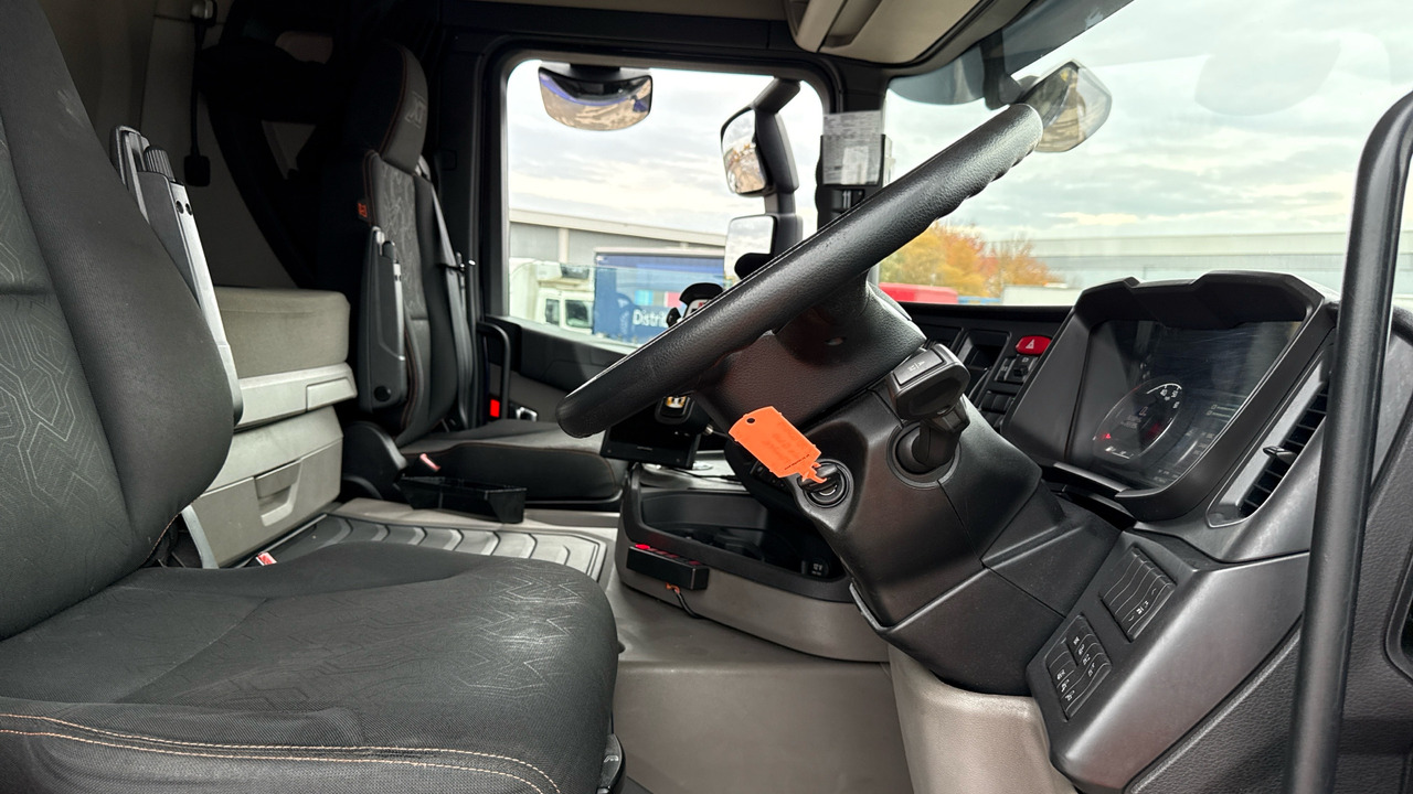 SCANIA G 410 - Camión portacontenedor de cadenas: foto 5 SCANIA G 410 - Camión portacontenedor de cadenas: foto 5