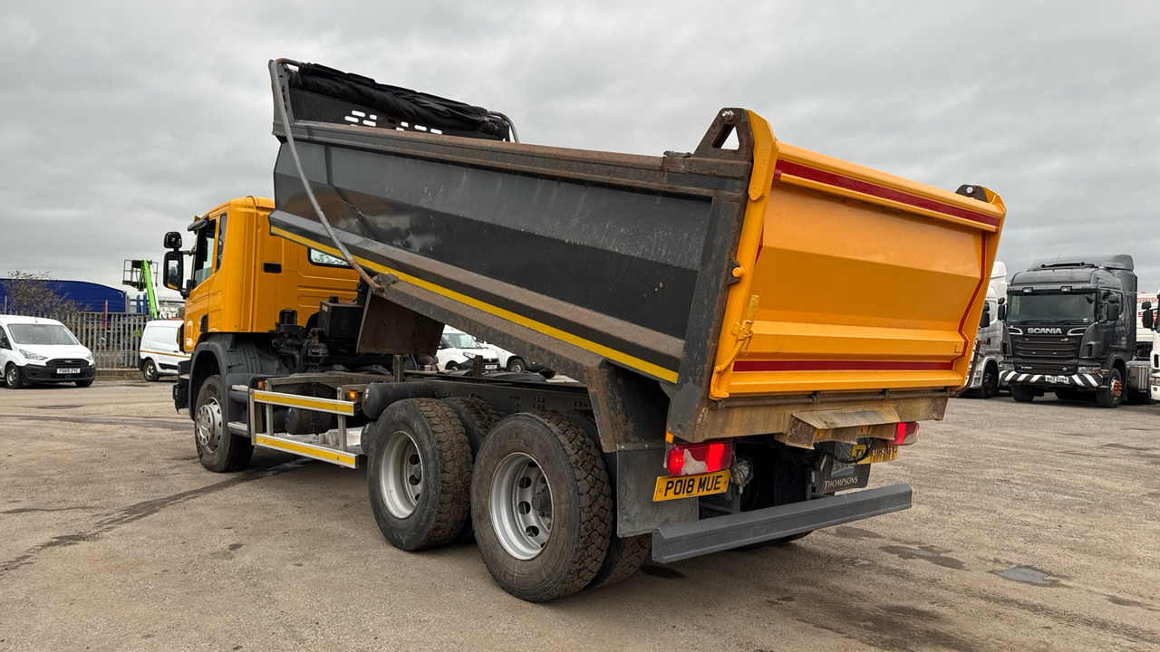 SCANIA P 320 - Camión volquete: foto 3 SCANIA P 320 - Camión volquete: foto 3