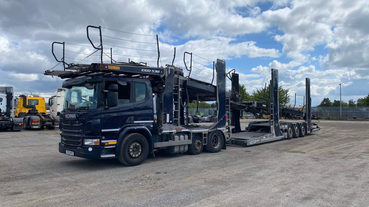 SCANIA P 410 - Camión portavehículos: foto 2 SCANIA P 410 - Camión portavehículos: foto 2