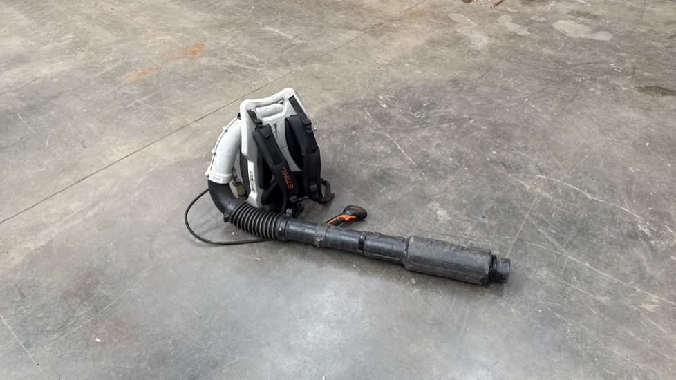STIHL BR500 LEAF BLOWER BACKPACK - Equipo de construcción: foto 4 STIHL BR500 LEAF BLOWER BACKPACK - Equipo de construcción: foto 4