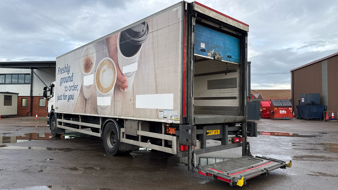 Scania P 250 - Camión frigorífico: foto 3 Scania P 250 - Camión frigorífico: foto 3