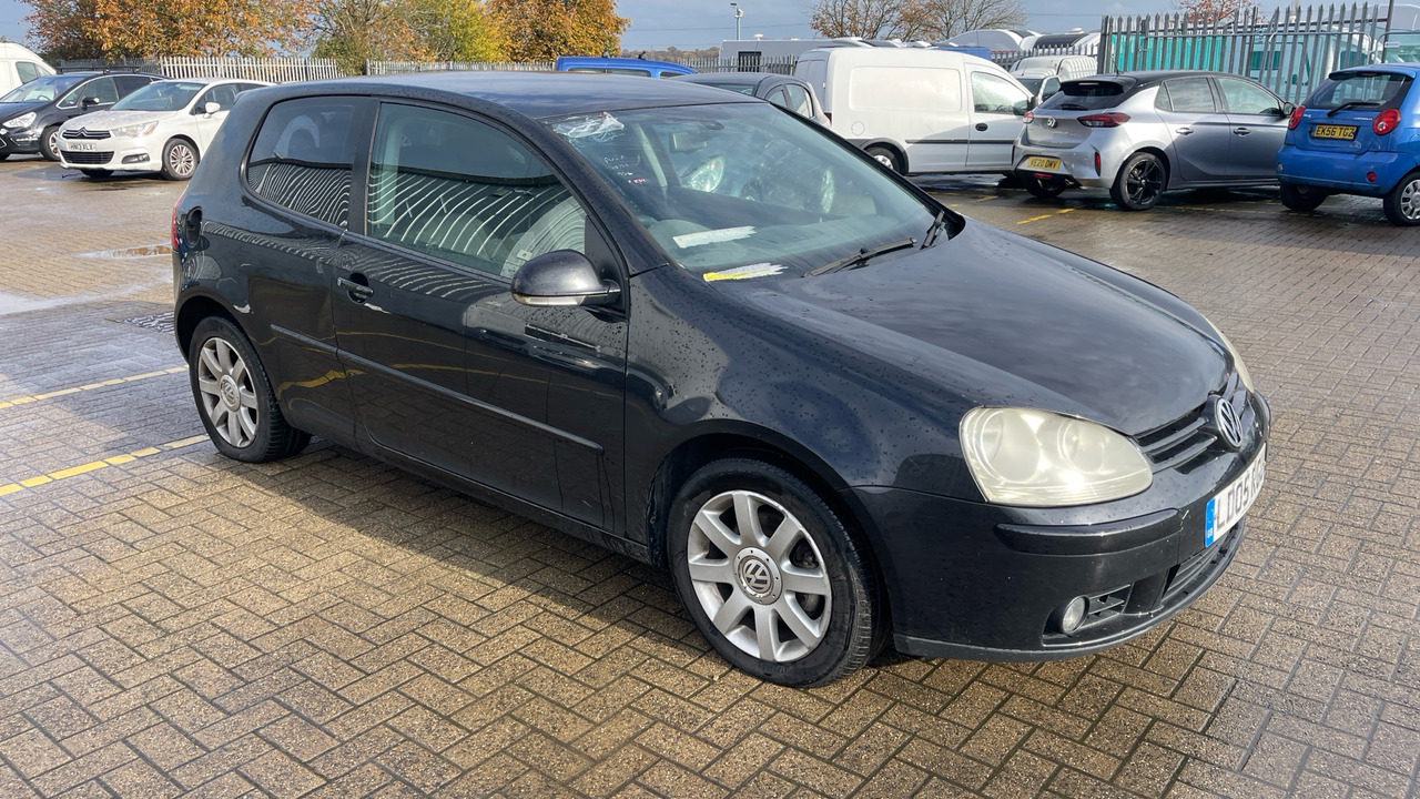 VOLKSWAGEN GOLF 2.0 GT FSI - Hatchback: foto 1 VOLKSWAGEN GOLF 2.0 GT FSI - Hatchback: foto 1