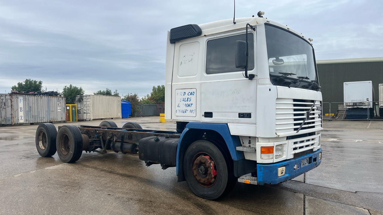 VOLVO F10 - Camión chasis: foto 1 VOLVO F10 - Camión chasis: foto 1