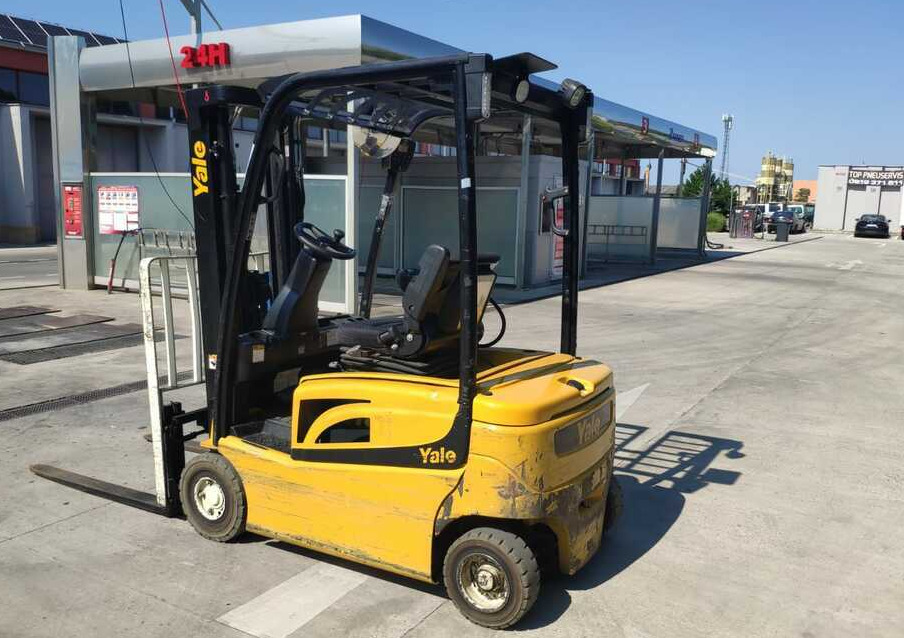 Yale ERP16VF - Carretilla elevadora eléctrica: foto 2 Yale ERP16VF - Carretilla elevadora eléctrica: foto 2