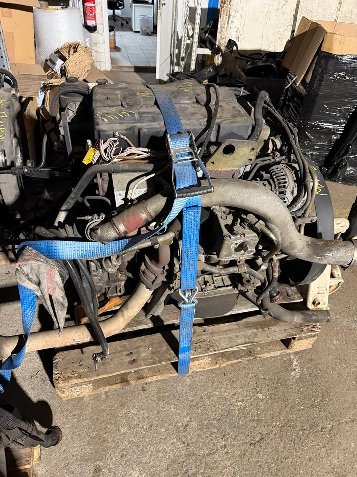 MAN 8.180 Motor EU3 D0834 LFL41 - Motor para Camión: foto 3 MAN 8.180 Motor EU3 D0834 LFL41 - Motor para Camión: foto 3