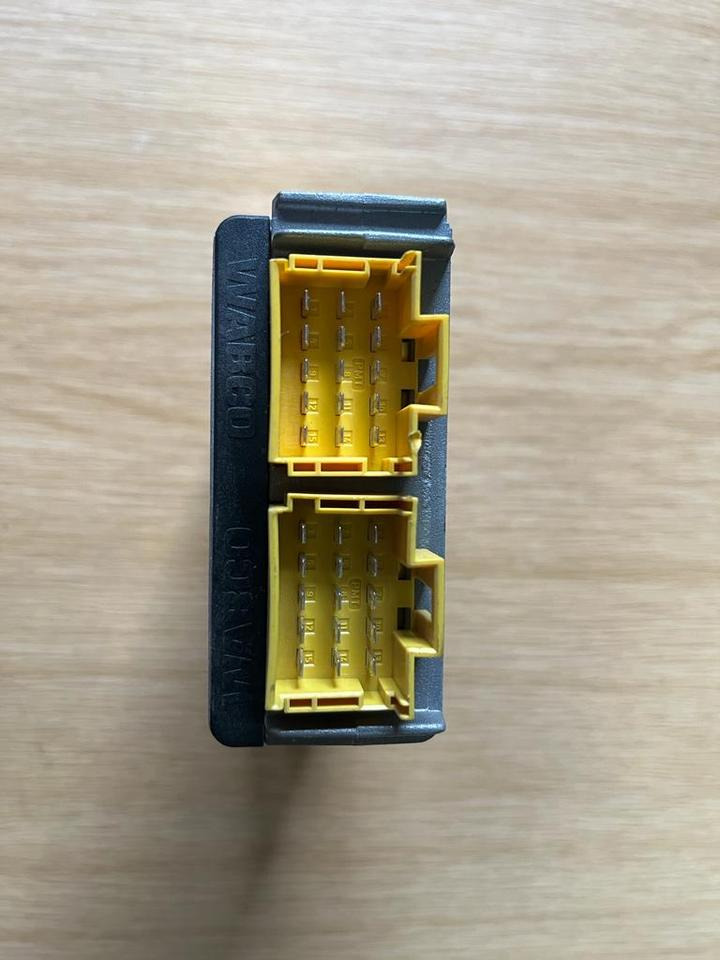 MAN WABCO ECAS 6x2 Steuergerät 81.25811-7009 - Unidad de control para Camión: foto 3 MAN WABCO ECAS 6x2 Steuergerät 81.25811-7009 - Unidad de control para Camión: foto 3