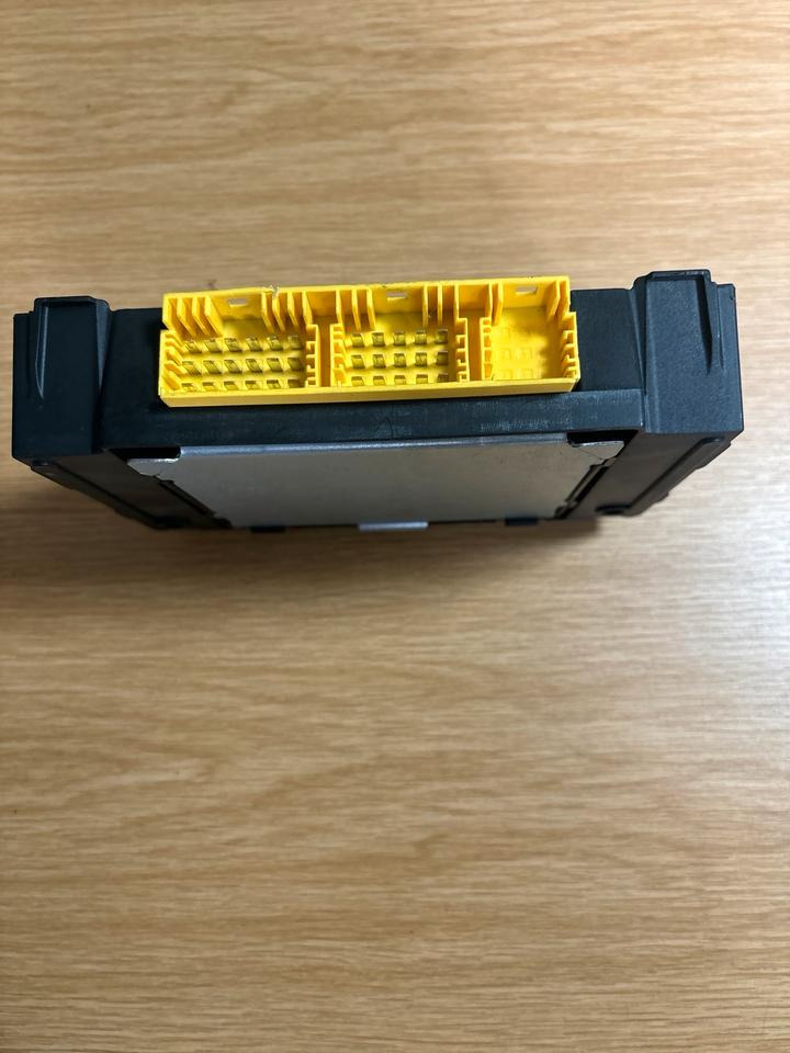 MAN WABCO ECAS Steuergerät 4*2 81.25811-7025 - Unidad de control para Camión: foto 3 MAN WABCO ECAS Steuergerät 4*2 81.25811-7025 - Unidad de control para Camión: foto 3