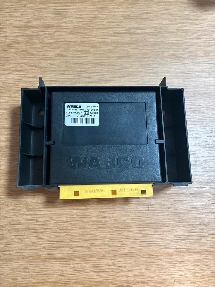 MAN WABCO Steuergerät ECAS 4*2 81.25811-7018 - Unidad de control para Camión: foto 1 MAN WABCO Steuergerät ECAS 4*2 81.25811-7018 - Unidad de control para Camión: foto 1