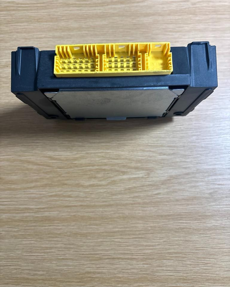 MAN WABCO Steuergerät ECAS 4*2 81.25811-7024 - Unidad de control para Camión: foto 3 MAN WABCO Steuergerät ECAS 4*2 81.25811-7024 - Unidad de control para Camión: foto 3