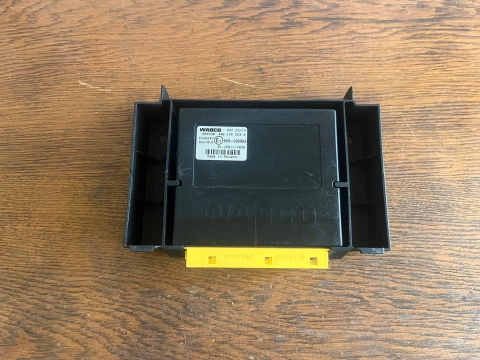 MAN WABCO Steuergerät ECAS 6*2 81258117028 - Unidad de control para Camión: foto 2 MAN WABCO Steuergerät ECAS 6*2 81258117028 - Unidad de control para Camión: foto 2