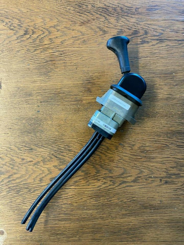 Mercedes Actros MP2 Handknorrbremse A 000 420 01 84 - Palanca de cambio para Camión: foto 4 Mercedes Actros MP2 Handknorrbremse A 000 420 01 84 - Palanca de cambio para Camión: foto 4