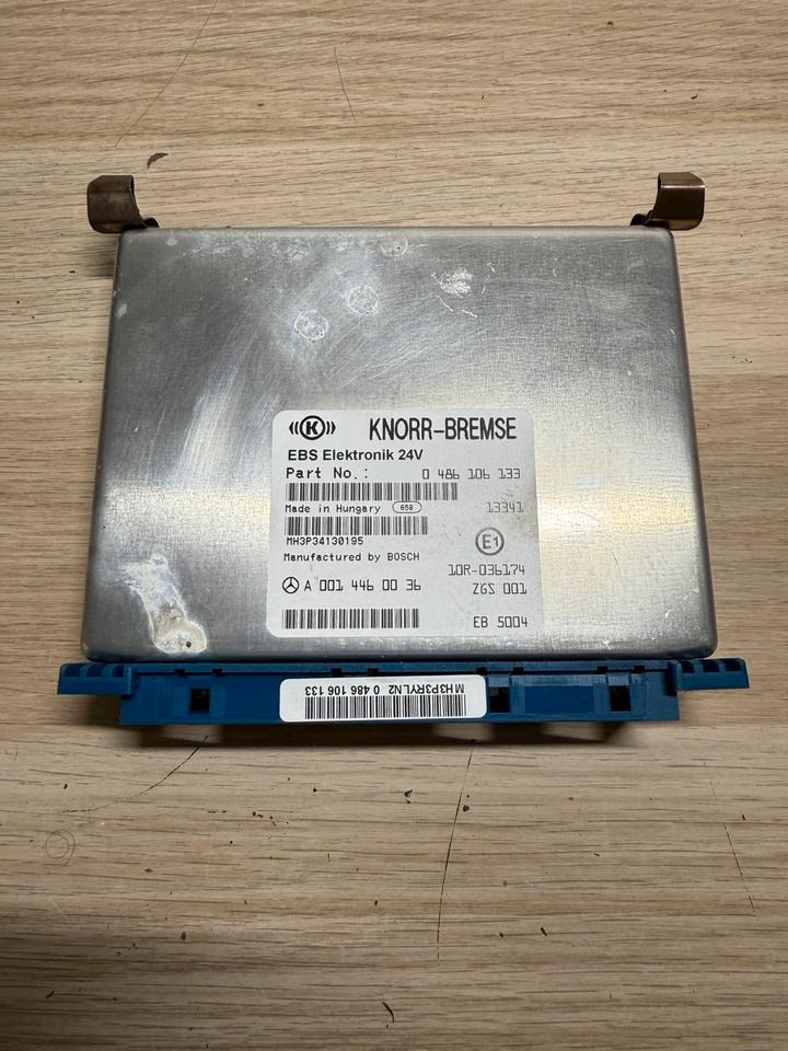 Mercedes Actros MP4 KNORR-BREMSE EBS Steuergerät A0014460036 - Unidad de control: foto 2 Mercedes Actros MP4 KNORR-BREMSE EBS Steuergerät A0014460036 - Unidad de control: foto 2