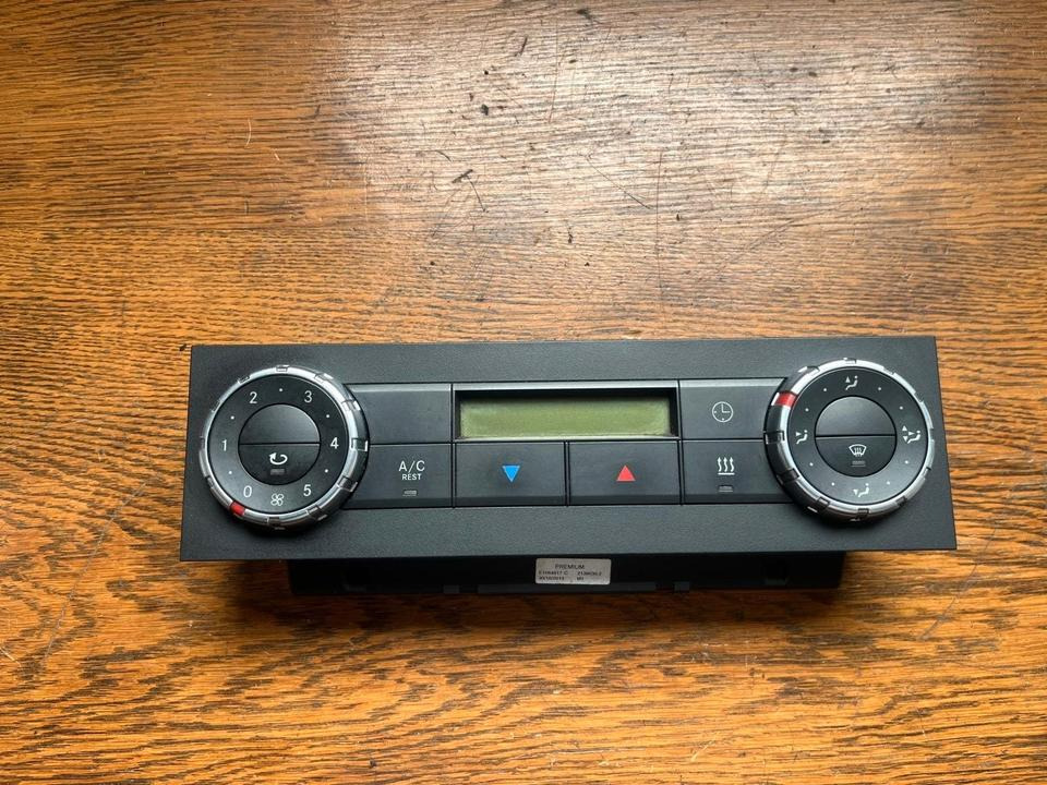 Mercedes Actros MP4 Klimabedienteil Klima Heizung A9604467928 - Cabina e interior para Camión: foto 1 Mercedes Actros MP4 Klimabedienteil Klima Heizung A9604467928 - Cabina e interior para Camión: foto 1