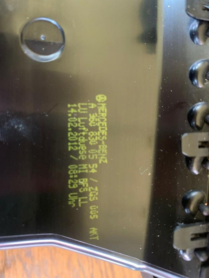 Mercedes Actros MP4 Luftduese A 360 830 05 54 - Cabina e interior para Camión: foto 3 Mercedes Actros MP4 Luftduese A 360 830 05 54 - Cabina e interior para Camión: foto 3