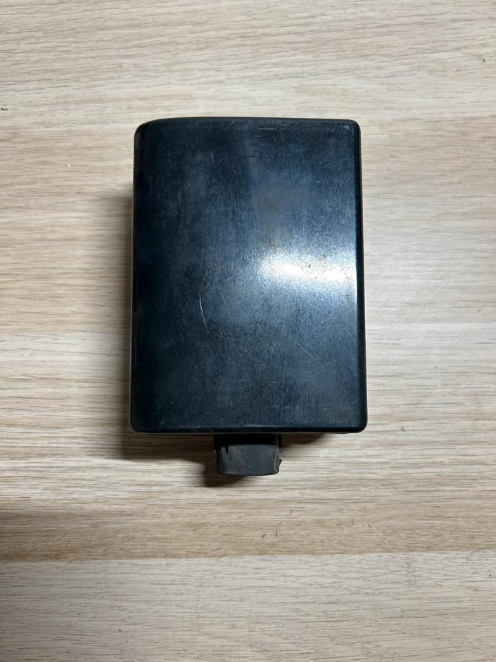 Mercedes Actros MP4 Radarsensor A0004461549 - Sensor para Camión: foto 2 Mercedes Actros MP4 Radarsensor A0004461549 - Sensor para Camión: foto 2