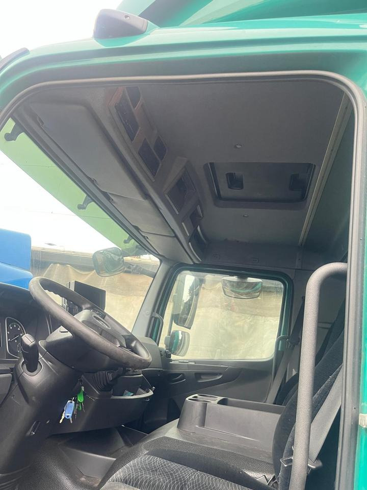 Mercedes Atego 4 1524 komplette Kabine ohne elektrische Geräte - Cabina para Camión: foto 5 Mercedes Atego 4 1524 komplette Kabine ohne elektrische Geräte - Cabina para Camión: foto 5
