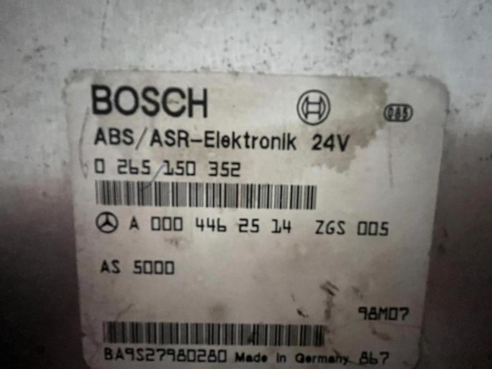 Mercedes Atego BOSCH Elektronik ABS Steuergerät A0004462514 - Unidad de control para Camión: foto 2 Mercedes Atego BOSCH Elektronik ABS Steuergerät A0004462514 - Unidad de control para Camión: foto 2