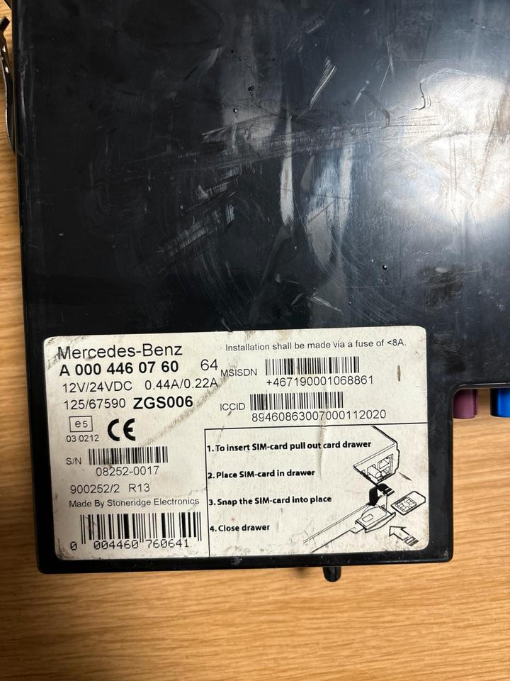 Mercedes-Benz FLEETBOARD ADVANCED Tachograph A0004460760 - Tacógrafo para Camión: foto 2 Mercedes-Benz FLEETBOARD ADVANCED Tachograph A0004460760 - Tacógrafo para Camión: foto 2