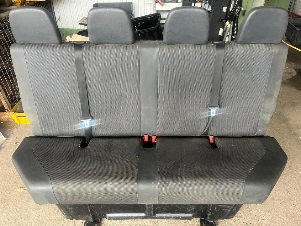 Mercedes Sprinter 4er-Sitzbank Hinten - Asiento para Camión: foto 2 Mercedes Sprinter 4er-Sitzbank Hinten - Asiento para Camión: foto 2