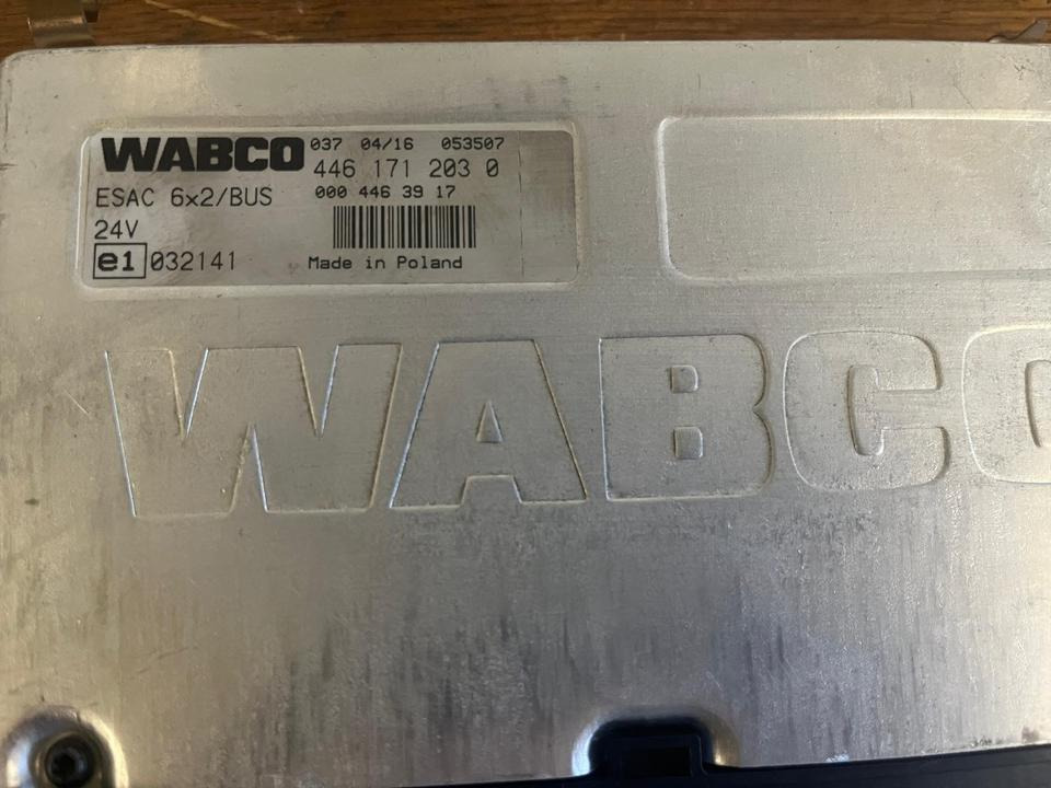 Mercedes Steuergerät WABCO ESAC 6×2 BUS 4461712030 – 0004463917 - Unidad de control para Camión: foto 3 Mercedes Steuergerät WABCO ESAC 6×2 BUS 4461712030 – 0004463917 - Unidad de control para Camión: foto 3