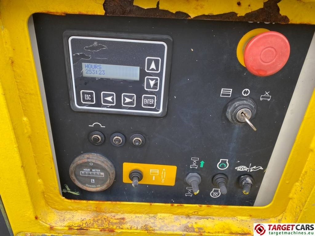 Plataforma de tijeras GMG 6094RT Diesel 4x4 Scissor Work Lift 2020cm: foto 11