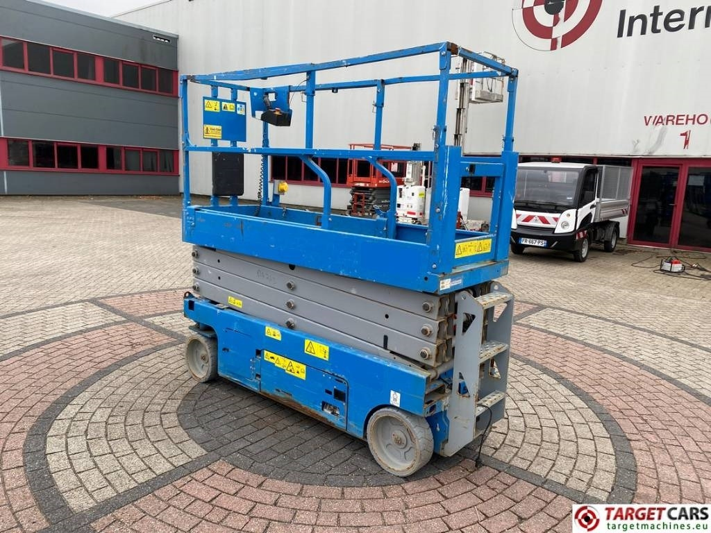 Genie GS-2632 Electric GS2632 Scissor Work Lift 992cm - Plataforma de tijeras: foto 4 Genie GS-2632 Electric GS2632 Scissor Work Lift 992cm - Plataforma de tijeras: foto 4