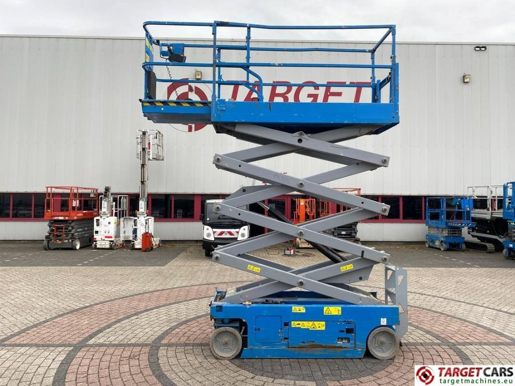 Genie GS-2632 Electric GS2632 Scissor Work Lift 992cm - Plataforma de tijeras: foto 5 Genie GS-2632 Electric GS2632 Scissor Work Lift 992cm - Plataforma de tijeras: foto 5