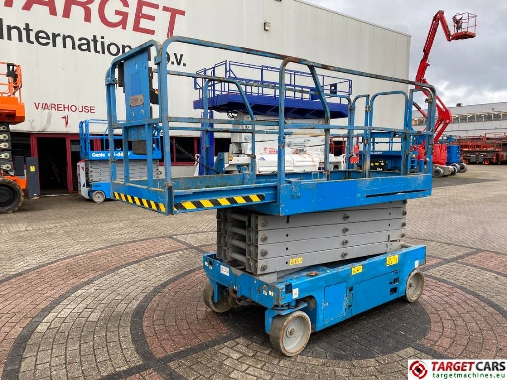 Plataforma de tijeras Genie GS-3246 Electric Scissor Work Lift 1175cm: foto 23
