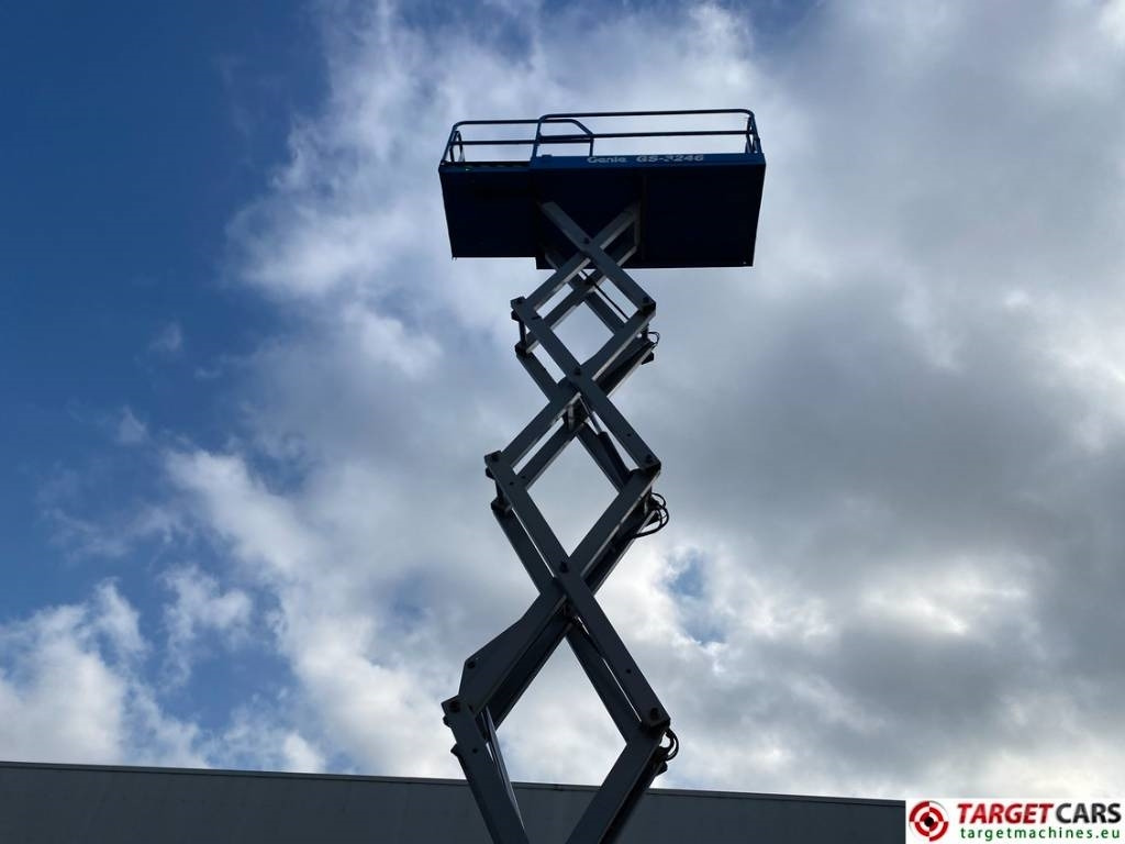 Plataforma de tijeras Genie GS-3246 Electric Scissor Work Lift 1175cm: foto 17