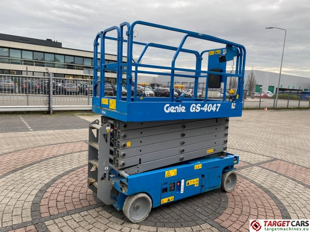 Genie GS-4047 Electric GS4047 Scissor Work Lift 1389cm - Plataforma de tijeras: foto 3 Genie GS-4047 Electric GS4047 Scissor Work Lift 1389cm - Plataforma de tijeras: foto 3