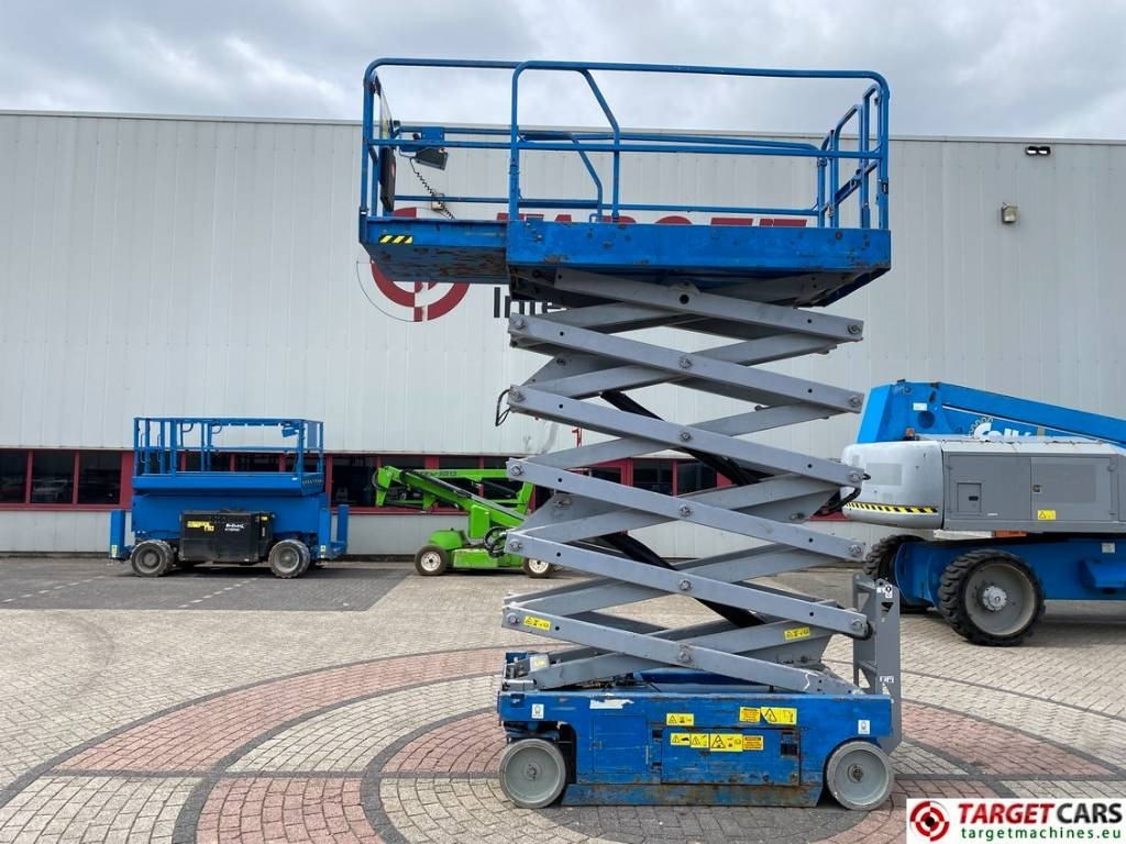 Genie GS-4047 Electric Scissor Work Lift 1389cm - Plataforma de tijeras: foto 5 Genie GS-4047 Electric Scissor Work Lift 1389cm - Plataforma de tijeras: foto 5