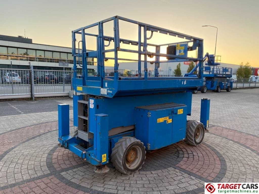 Genie GS-4069 DC Electric GS4069 Scissor WorkLift 1412cm - Plataforma de tijeras: foto 3 Genie GS-4069 DC Electric GS4069 Scissor WorkLift 1412cm - Plataforma de tijeras: foto 3