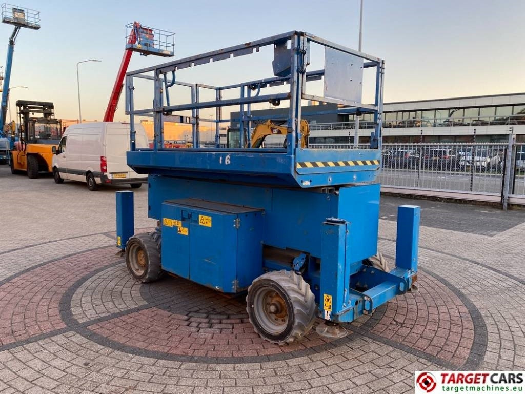 Genie GS-4069 DC Electric GS4069 Scissor WorkLift 1412cm - Plataforma de tijeras: foto 2 Genie GS-4069 DC Electric GS4069 Scissor WorkLift 1412cm - Plataforma de tijeras: foto 2