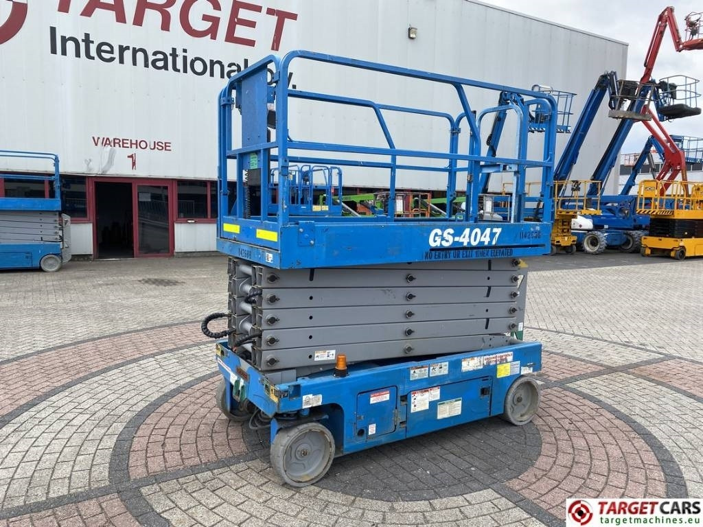 Genie GS4047 Electric 4047 Scissor Work Lift 1389cm - Plataforma de tijeras: foto 1 Genie GS4047 Electric 4047 Scissor Work Lift 1389cm - Plataforma de tijeras: foto 1