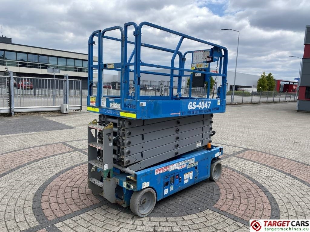 Genie GS4047 Electric 4047 Scissor Work Lift 1389cm - Plataforma de tijeras: foto 3 Genie GS4047 Electric 4047 Scissor Work Lift 1389cm - Plataforma de tijeras: foto 3