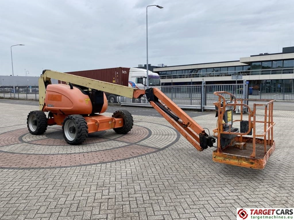 JLG 600AJ Articulated 4x4 Diesel Boom Work Lift 2047cm - Plataforma articulada: foto 2 JLG 600AJ Articulated 4x4 Diesel Boom Work Lift 2047cm - Plataforma articulada: foto 2