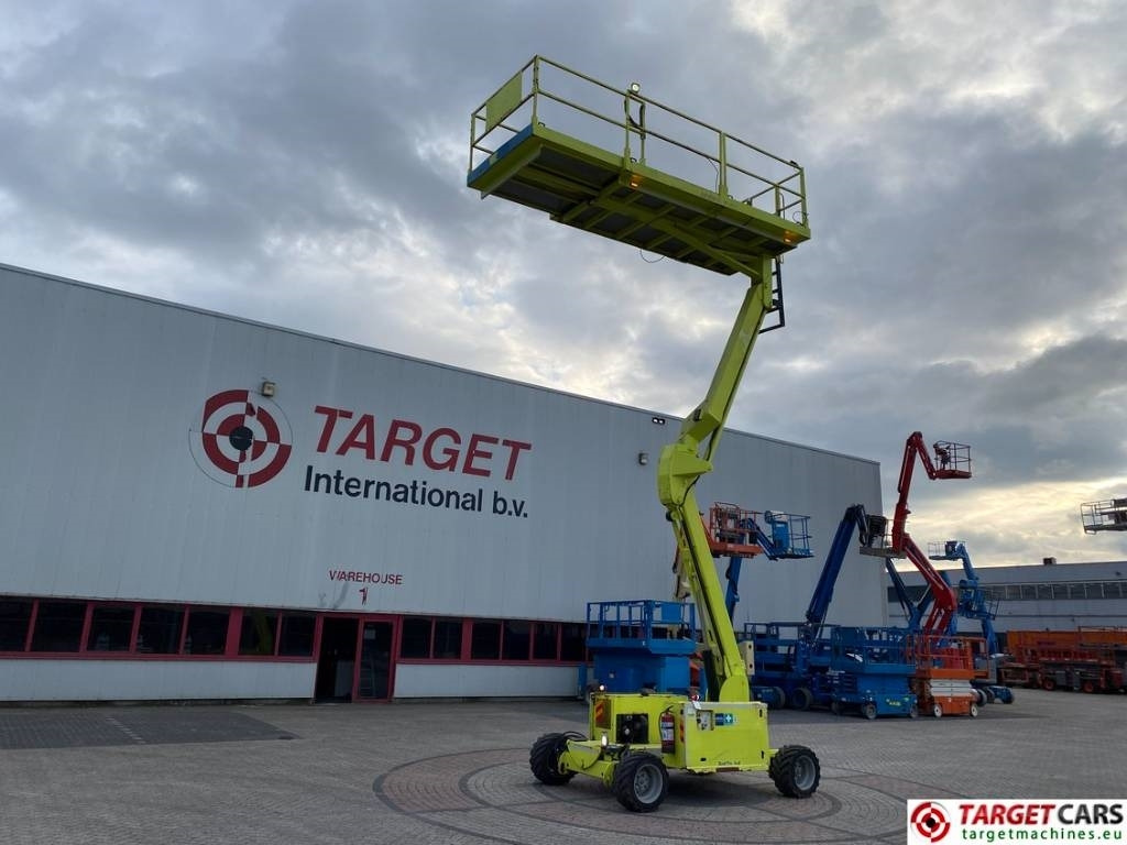 MEC 2684RT Diesel 4x4 Scissor Lift Speed-Level 992cm - Plataforma de tijeras: foto 5 MEC 2684RT Diesel 4x4 Scissor Lift Speed-Level 992cm - Plataforma de tijeras: foto 5