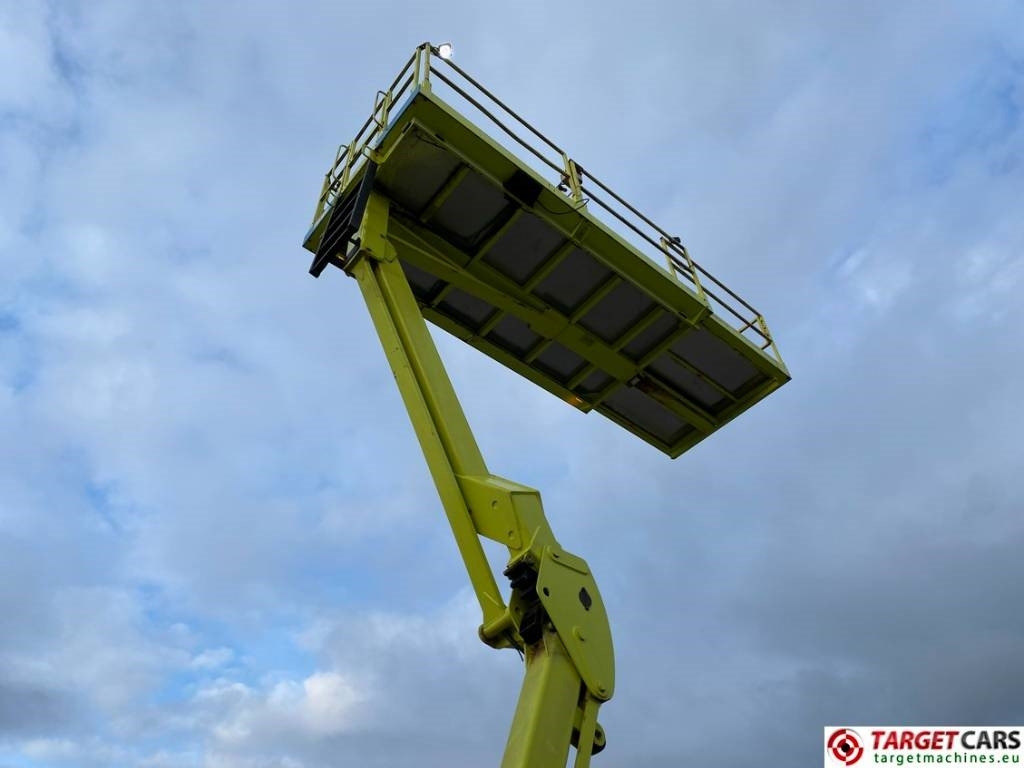 Plataforma de tijeras MEC 2684RT Diesel 4x4 Scissor Lift Speed-Level 992cm: foto 35