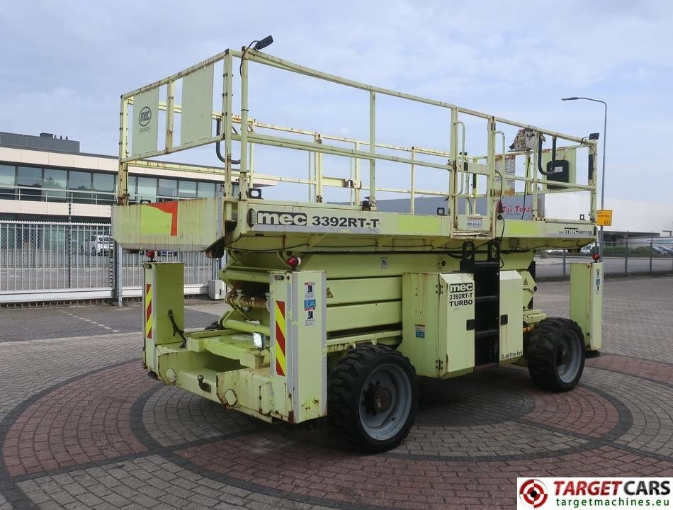 MEC 3392RT-T Diesel 4x4 Scissor Work Lift 1200cm - Plataforma de tijeras: foto 3 MEC 3392RT-T Diesel 4x4 Scissor Work Lift 1200cm - Plataforma de tijeras: foto 3