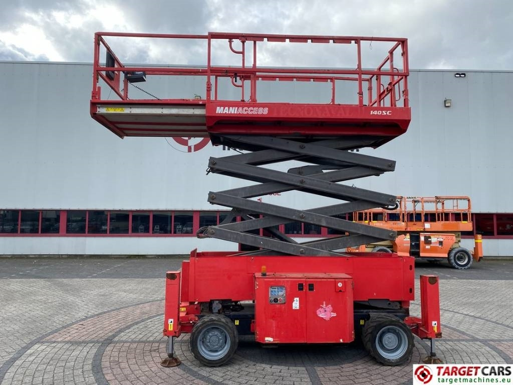 Manitou 140SC Diesel 4x4 Scissor Work Lift 1412cm - Plataforma de tijeras: foto 5 Manitou 140SC Diesel 4x4 Scissor Work Lift 1412cm - Plataforma de tijeras: foto 5