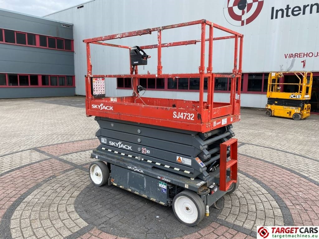 SkyJack SJ4732 Electric 4732 Scissor Work Lift 1165cm - Plataforma de tijeras: foto 4 SkyJack SJ4732 Electric 4732 Scissor Work Lift 1165cm - Plataforma de tijeras: foto 4